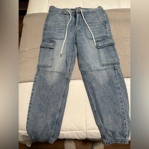 American Eagle joggers